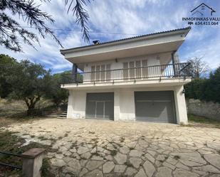 Vista exterior de Casa o xalet en venda en Lliçà de Vall amb Calefacció, Jardí privat i Terrassa