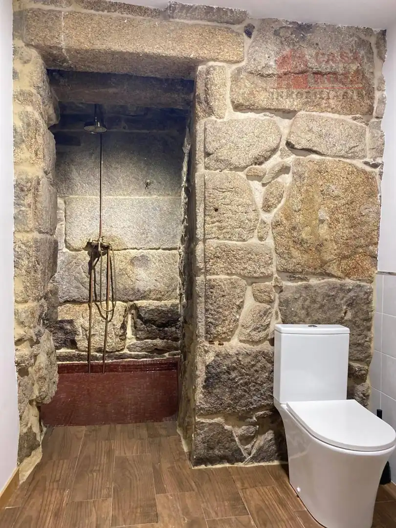 Bany de Edifici en venda en Cangas 