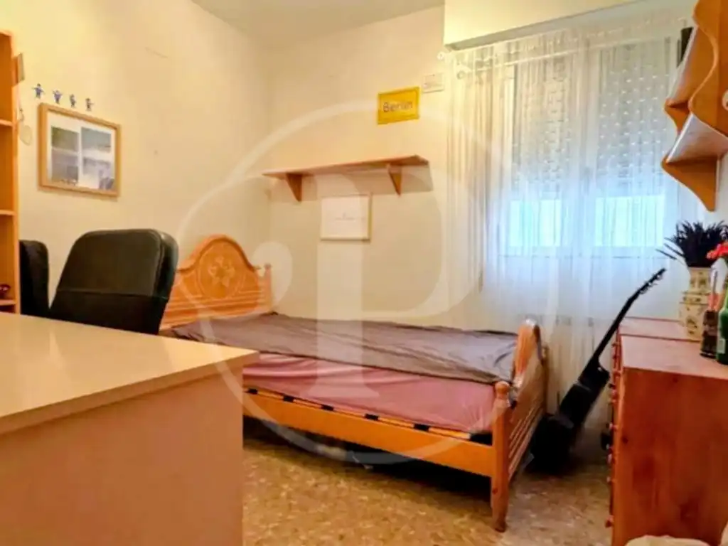 Schlafzimmer von Wohnungen zum Verkauf in Valencia mit Klimaanlage und Balkon