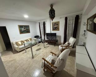 Living room of Flat for sale in  Sevilla Capital  with Furnished