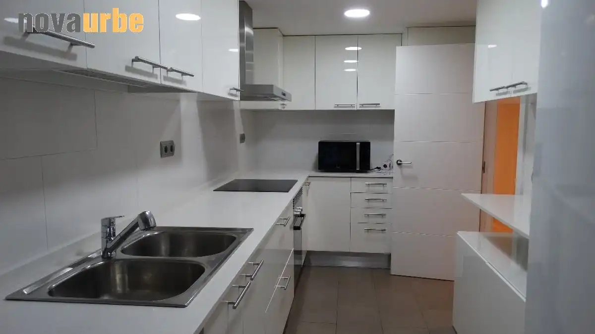 Appartamento con piscina in vendita a Carrer llull, imagen 9