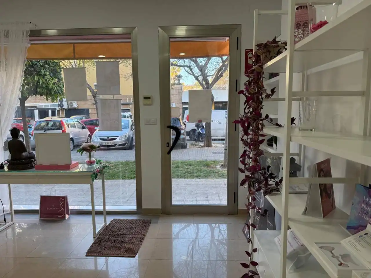 Commercial properties for rent in El Puerto de Santa María  with Air Conditioner and Alarm