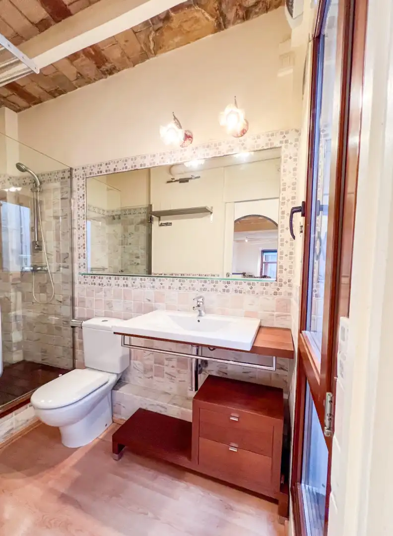 Bathroom of Flat for sale in Sitges  with Air Conditioner, Heating and Terrace