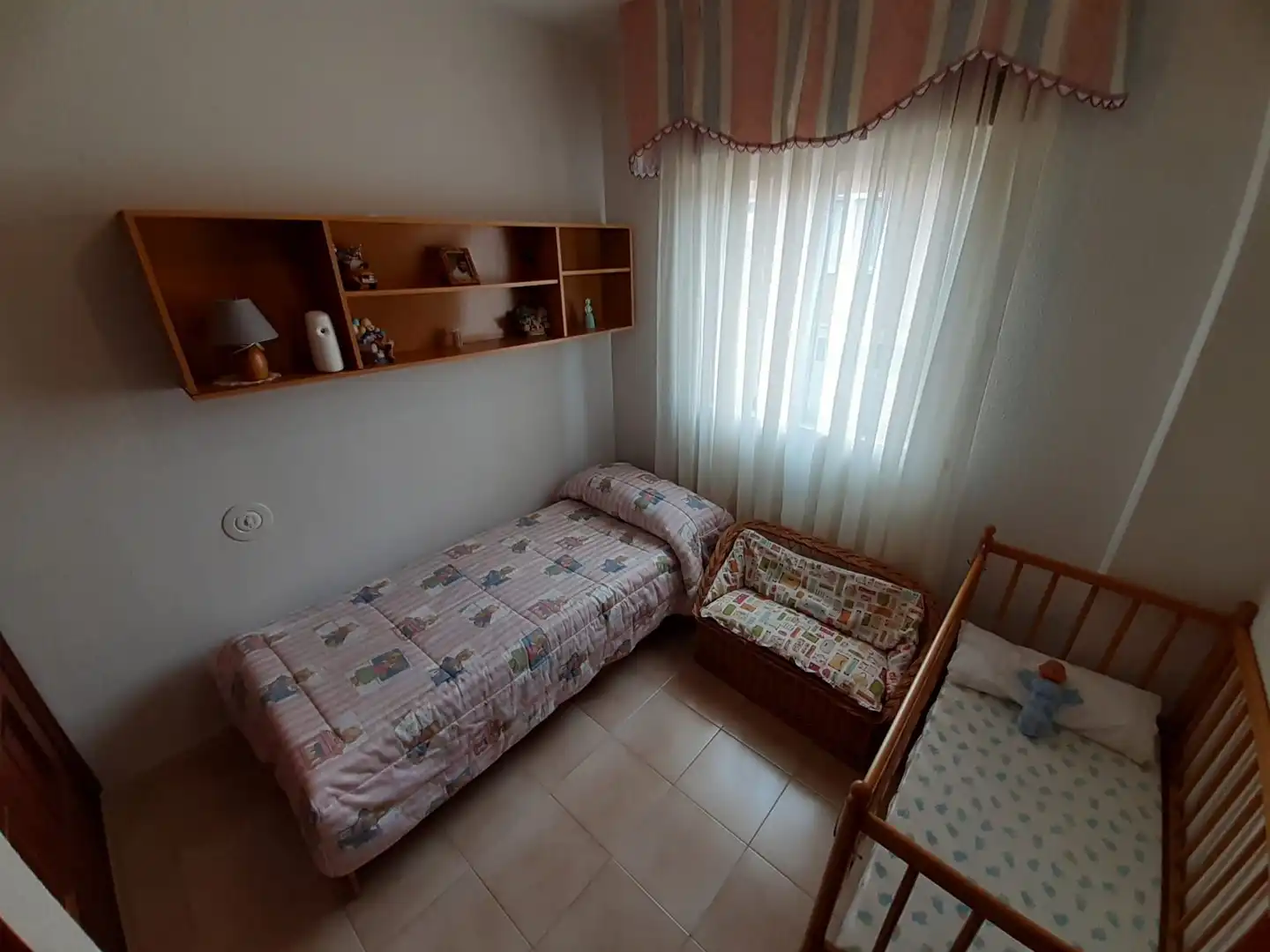 Schlafzimmer von Wohnung zum Verkauf in La Hiniesta  mit Abstellraum