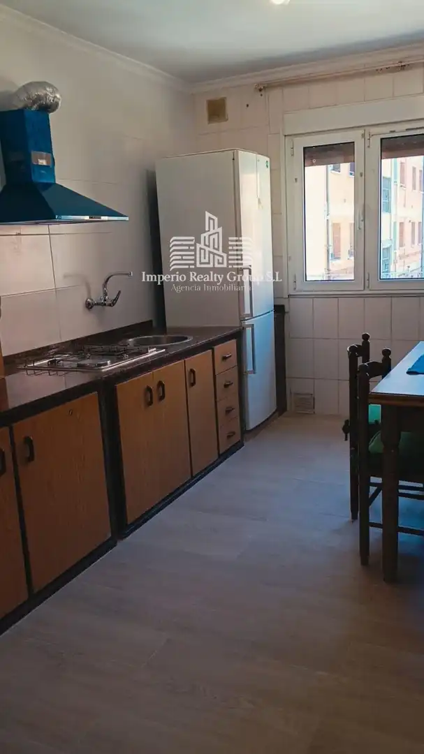 Piso de alquiler en N/A, Sama