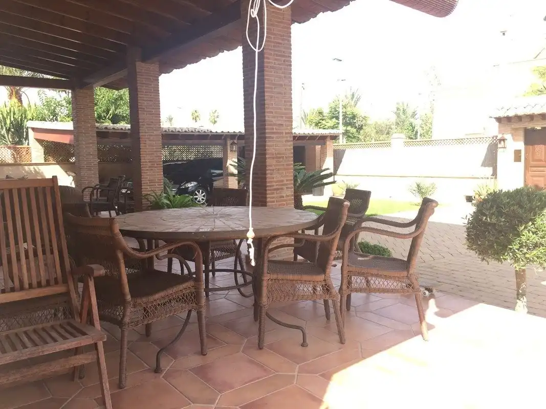 Terrassa de Casa o xalet en venda en Elche / Elx amb Jardí privat, Terrassa i Piscina