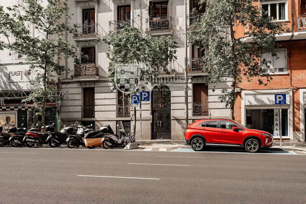 Außenansicht von Wohnung zum Verkauf in Madrid mit Heizung und Möbliert