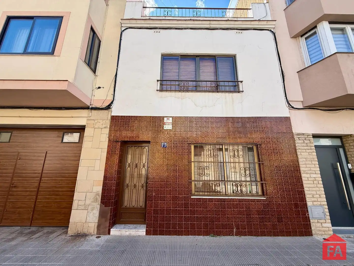 Vista exterior de Casa adosada en venta en El Vendrell con Terraza y Trastero