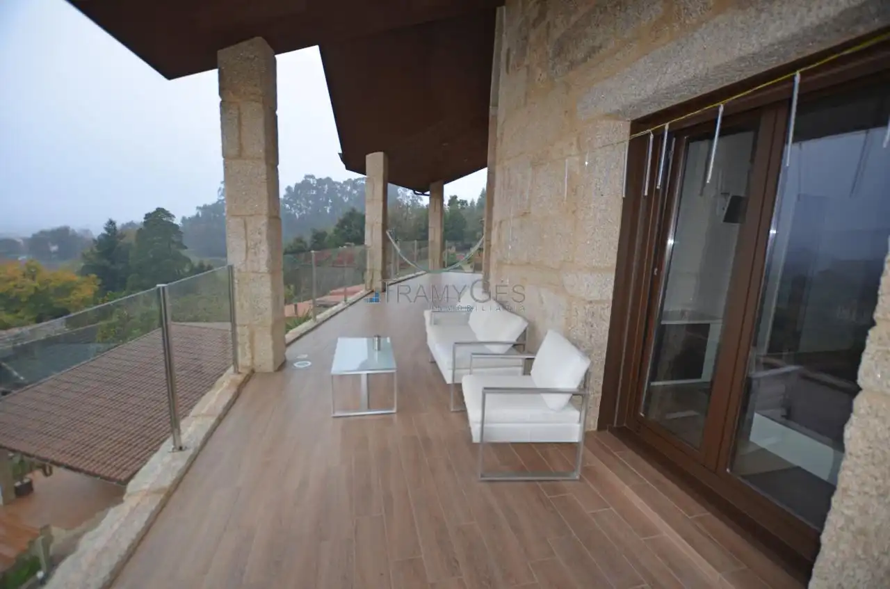 Terraza de Casa o chalet en venta en Tui con Calefacción, Jardín privado y Terraza