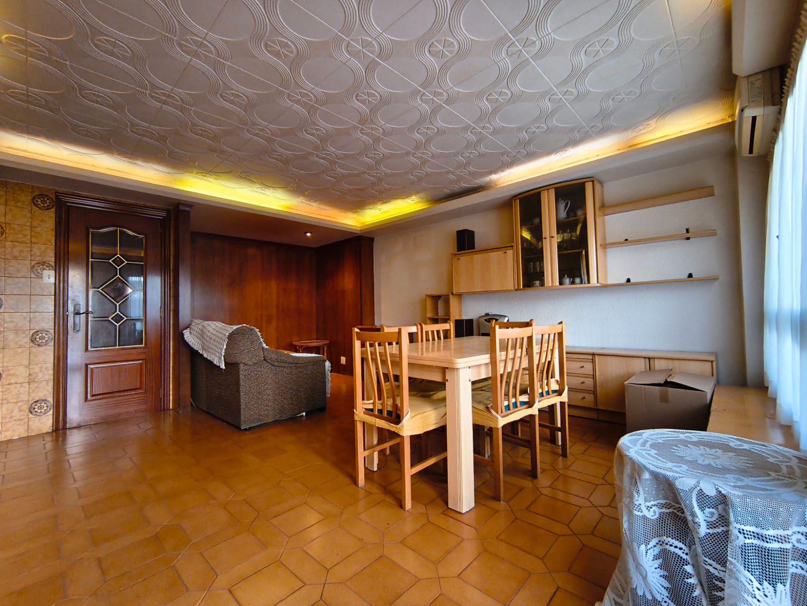 Living room of Flat for sale in  Valencia Capital  with Air Conditioner, Oven and Balcony