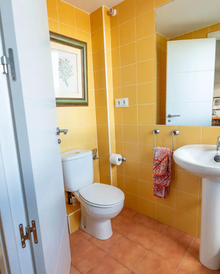 Badezimmer von Haus oder Chalet zum Verkauf in Madrid mit Klimaanlage, Heizung und Privatgarten