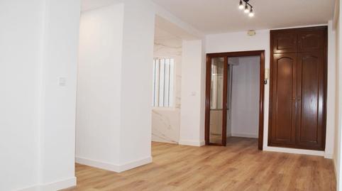 Foto 2 de Pis en venda a Calle Luis Alberdi, Gamonal - San Bruno - G9, Burgos Capital