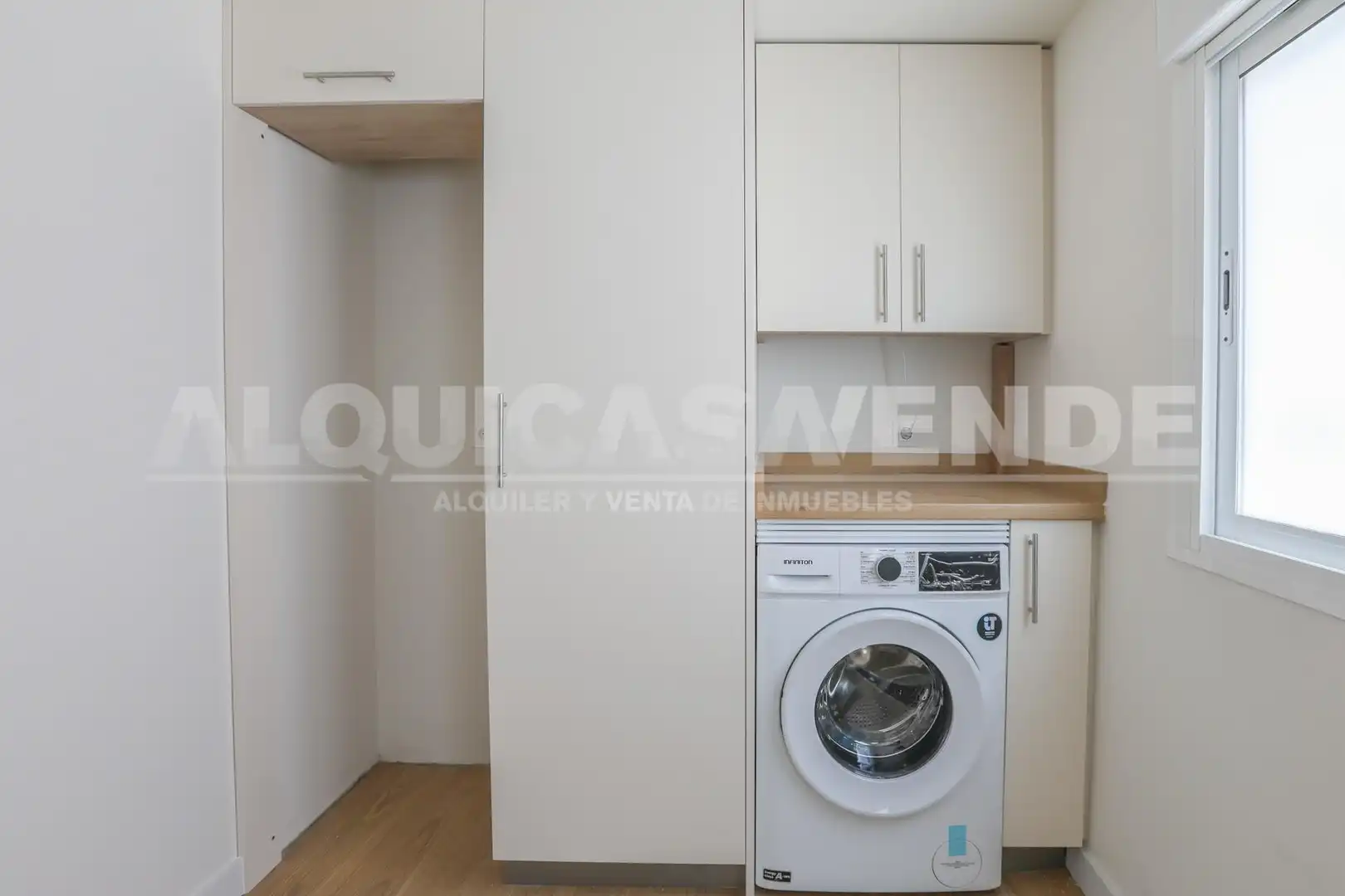 Cocina de Piso de alquiler en Sevilla con Aire acondicionado y Balcón