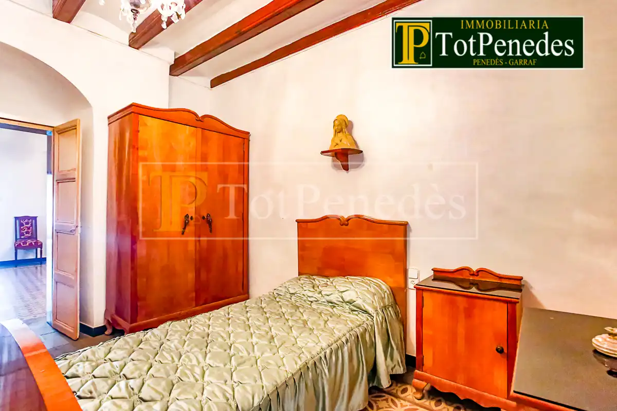 Schlafzimmer von Country house zur Miete in Font-rubí mit Klimaanlage, Heizung und Privatgarten