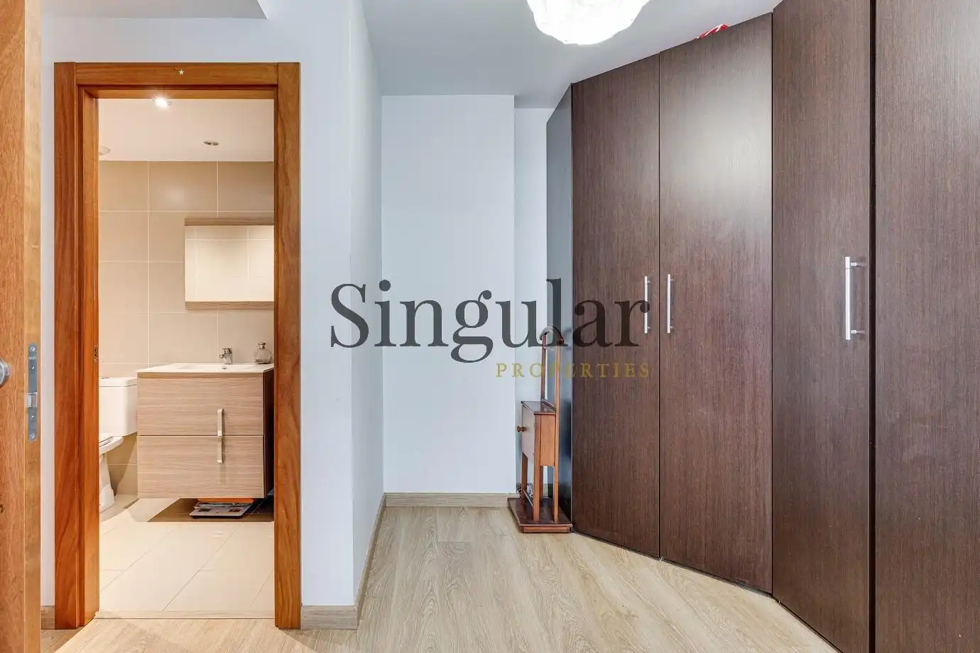 Habitación de Piso en venta en Badalona con Calefacción, Jardín privado y Parquet