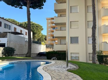 Rez-de-chaussée avec piscine à vendre à Carrer Pi i Margall 7