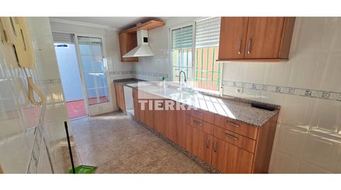 Foto 5 de Casa adosada en venta en Calle Ben Edrim, El Algar, Cartagena