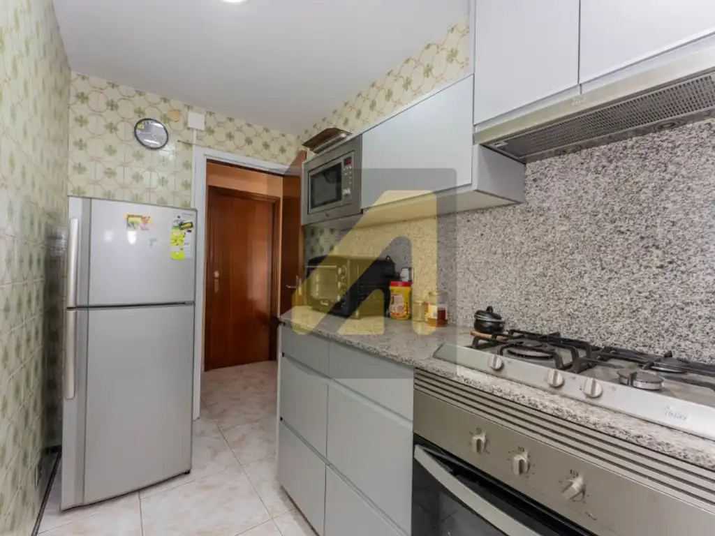 Cuina de Apartament en venda en Barcelona