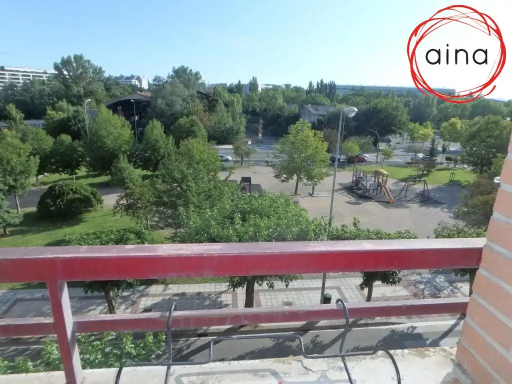 Terraza de Piso de alquiler en  Pamplona / Iruña con Calefacción, Terraza y Balcón