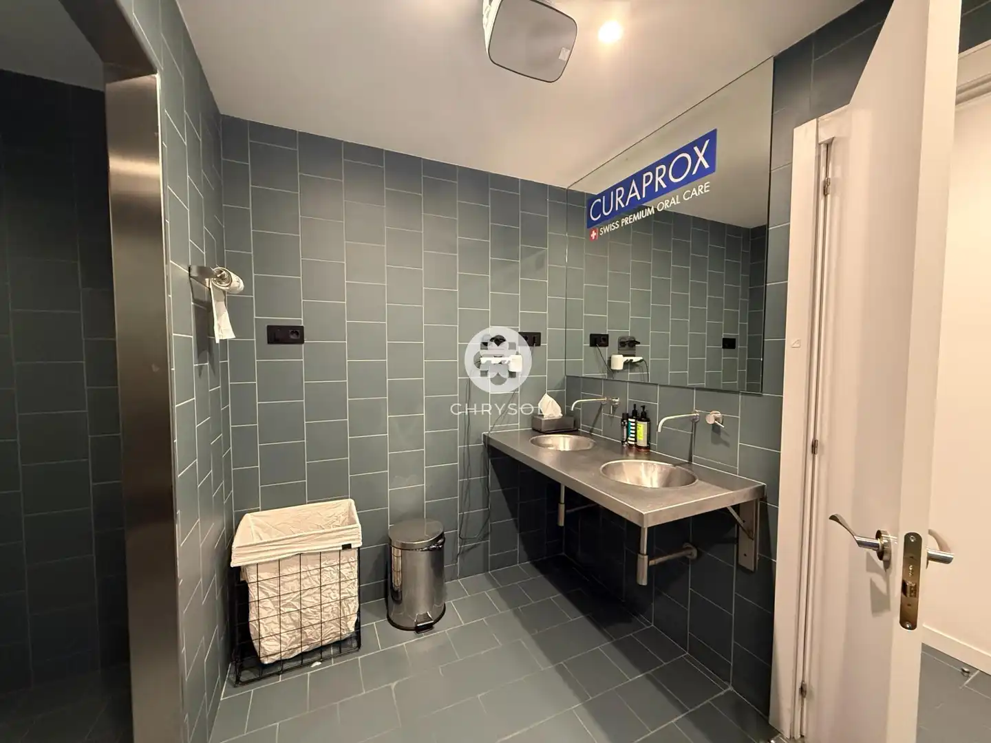 Baño de Local en venta en Barcelona con Aire acondicionado