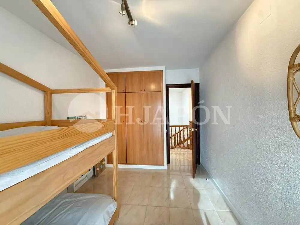 Habitación de Casa o chalet en venta en Alella con Aire acondicionado, Calefacción y Jardín privado
