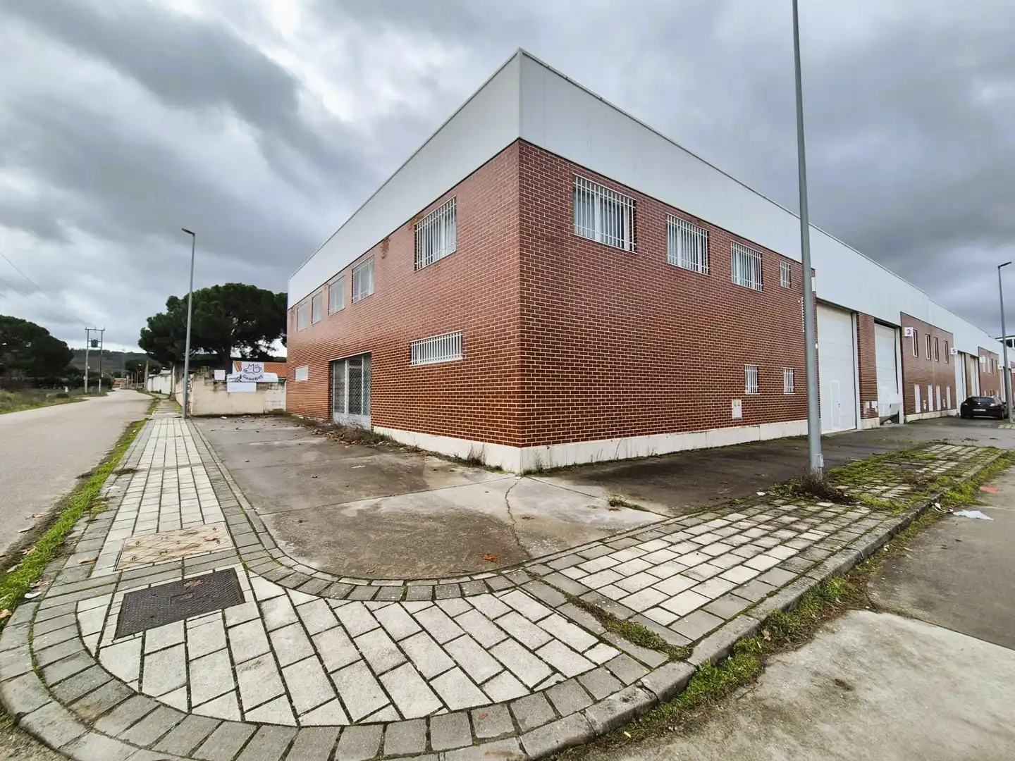 Industriegebäude zum Verkauf in Calle Acero