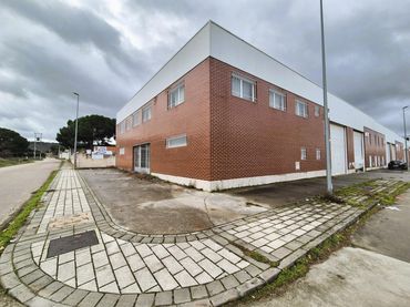Industrial building for sale in Calle Acero