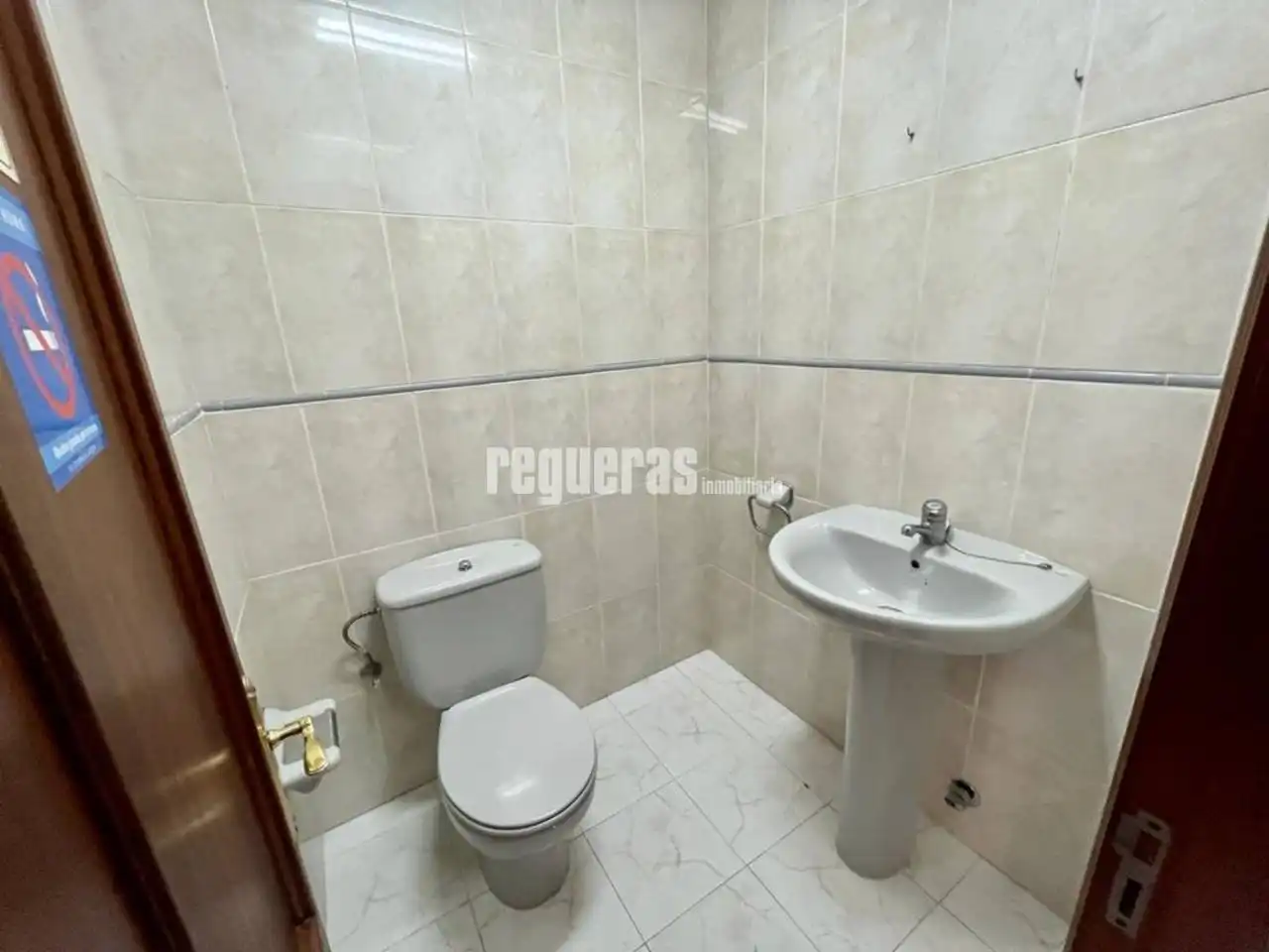 Bany de Oficina en venda en Avilés