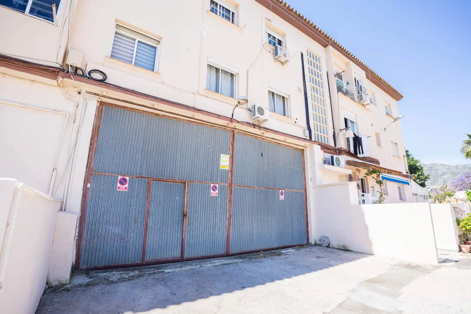 Exterior view of Industrial buildings for sale in Torremolinos