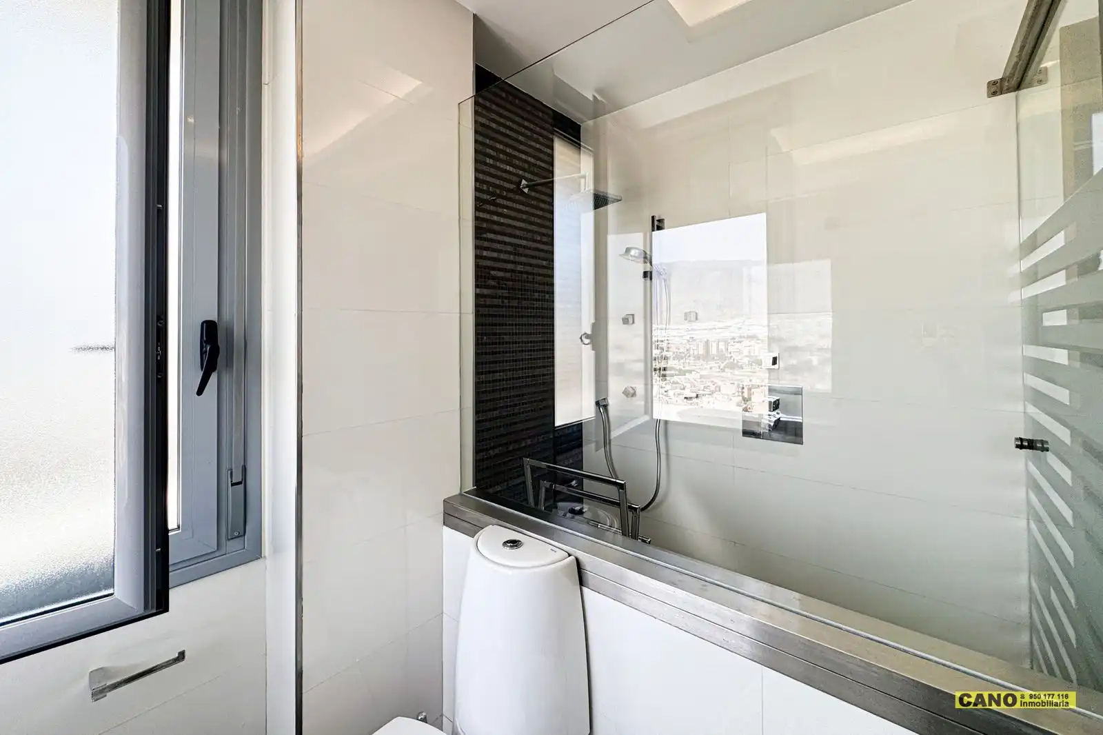Bathroom of Flat for sale in El Ejido  with Terrace, Storage room and Swimming Pool