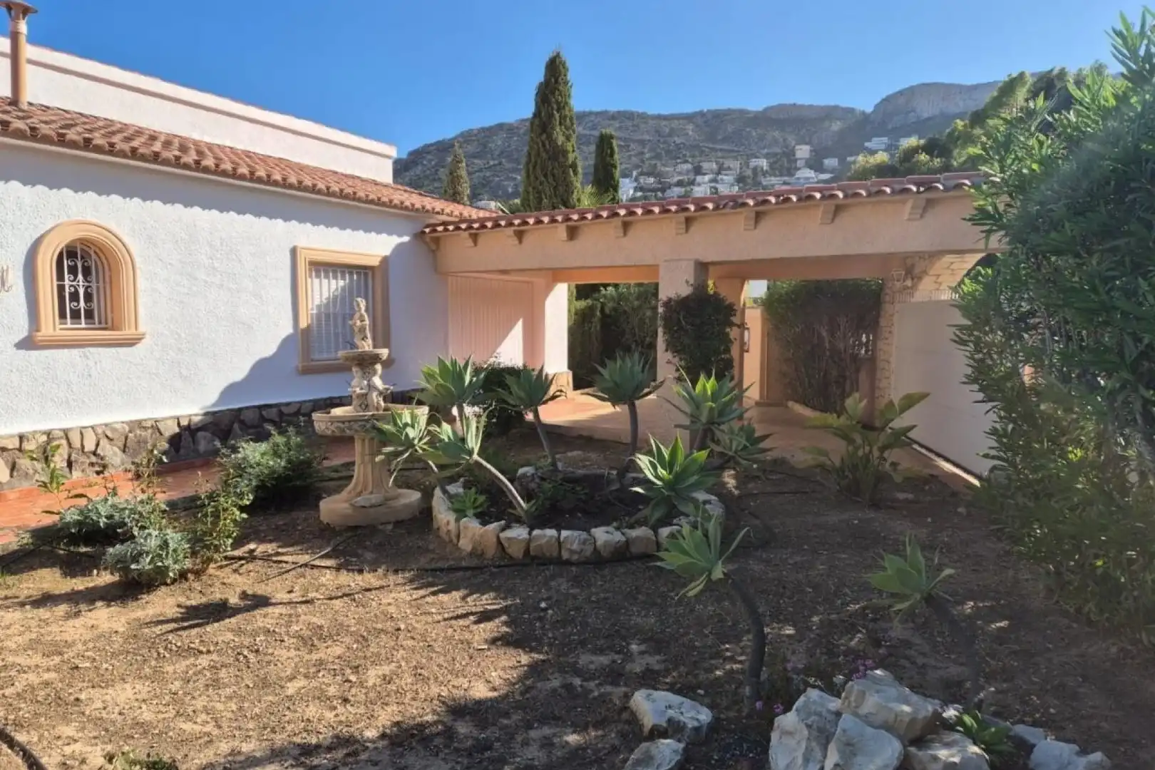 Casa con piscina en venta en Zona Pueblo, imagen 5