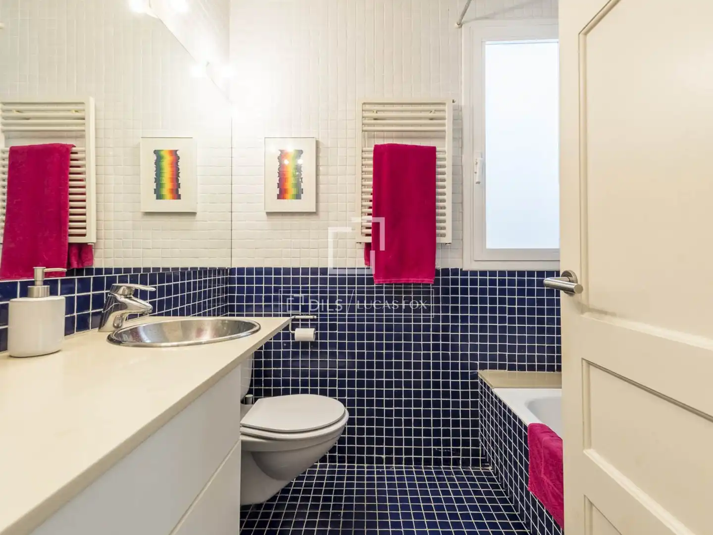 Badezimmer von Wohnung zum Verkauf in Barcelona mit Klimaanlage, Heizung und Terrasse