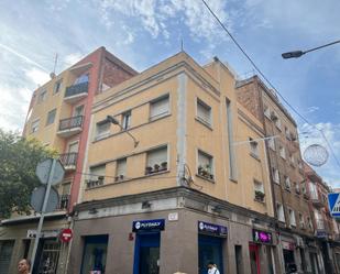 Vista exterior de Edifici en venda en L'Hospitalet de Llobregat