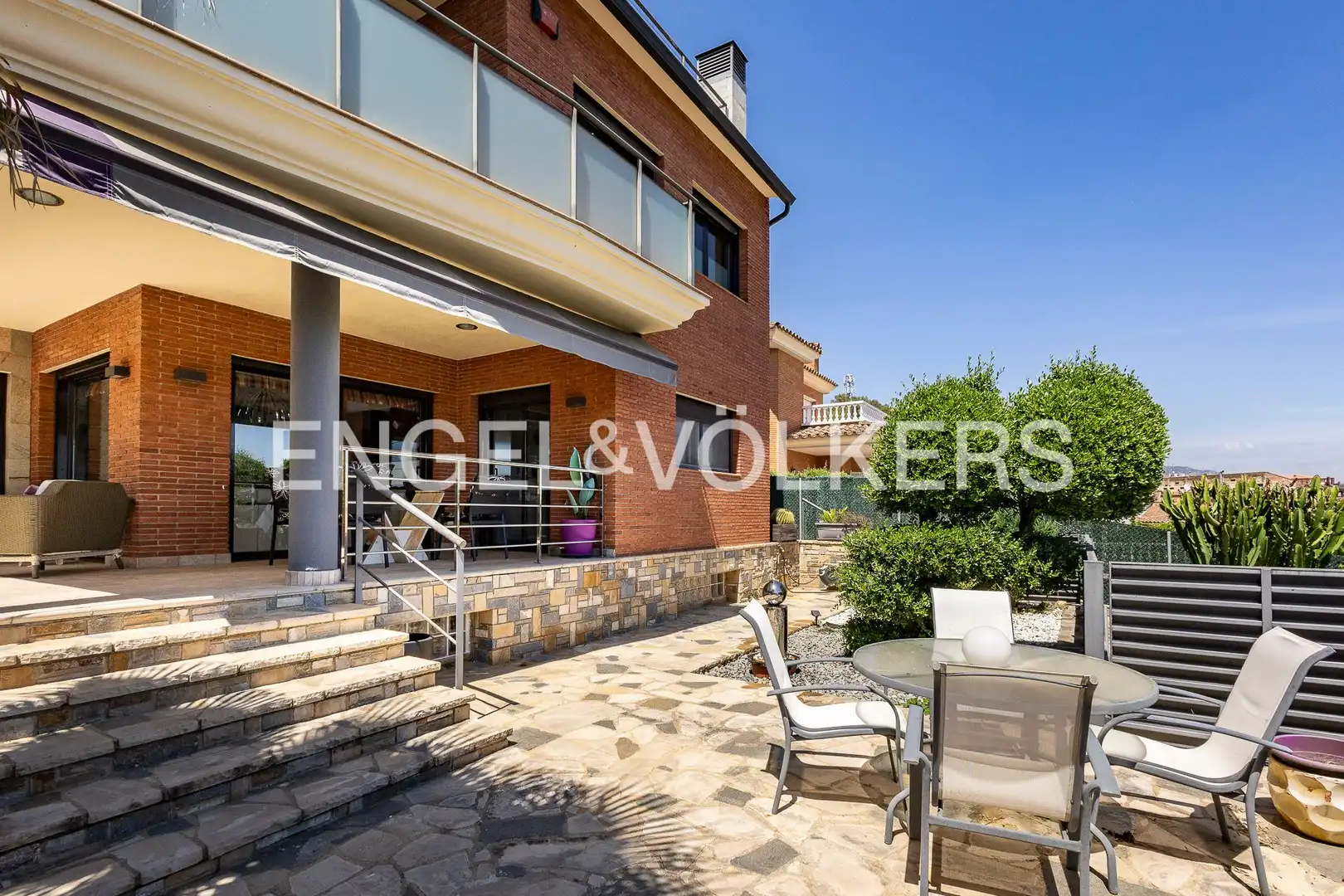 Casa con piscina en venta en Avinguda Can Valls, imagen 4