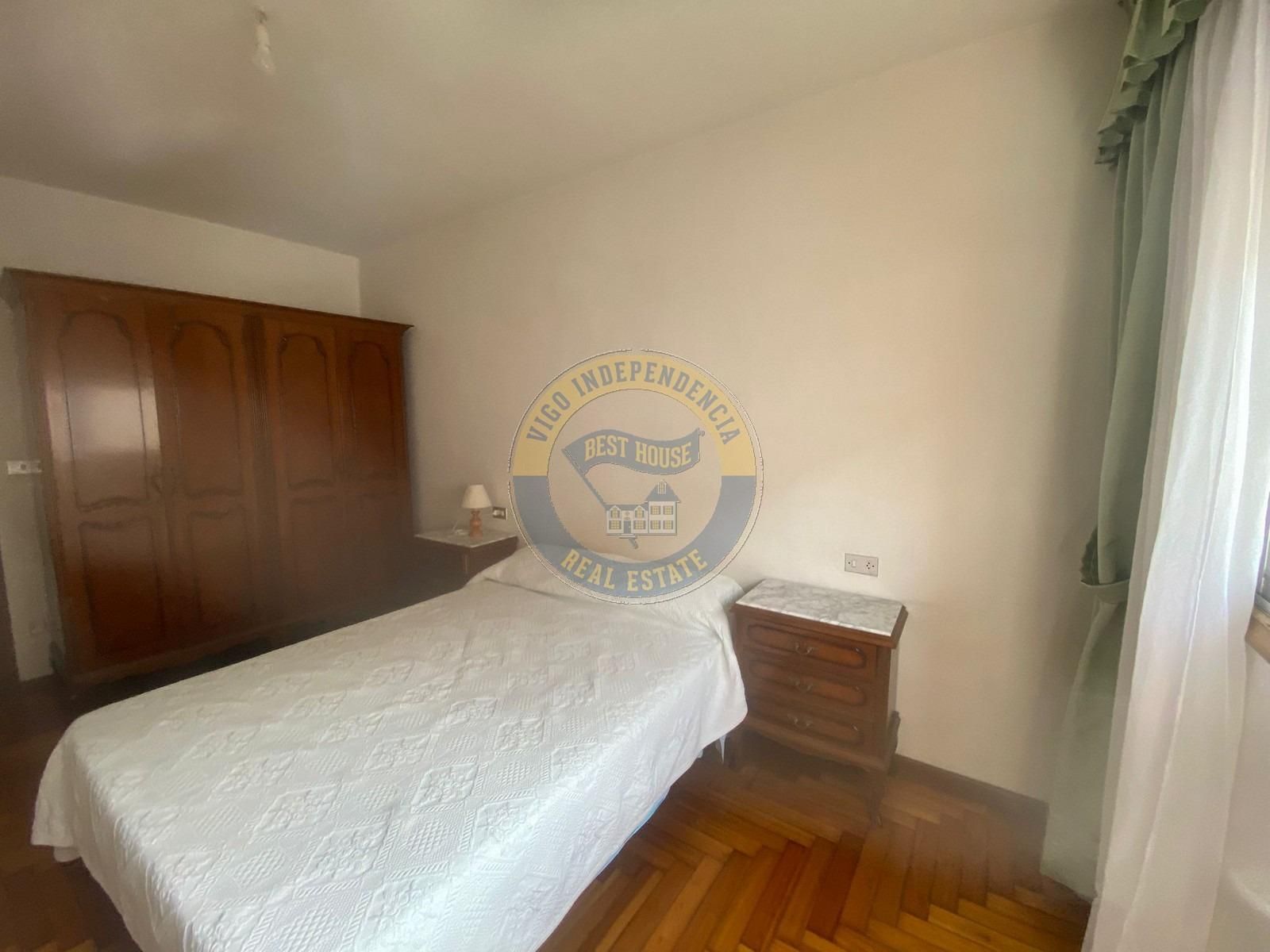 Habitación de Piso de alquiler en Vigo  con Calefacción, Parquet y Trastero