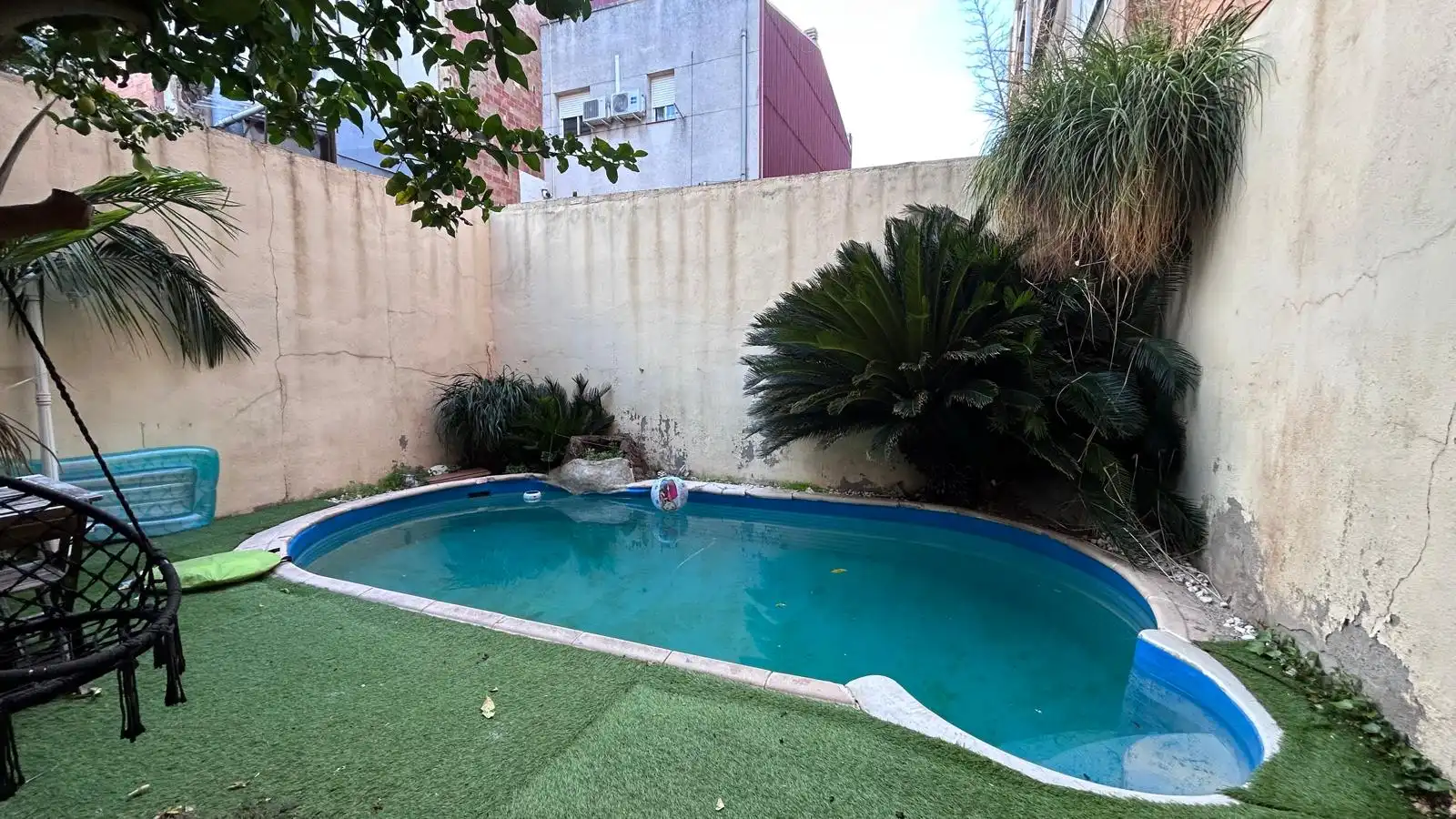 Swimming pool of Detached homes for sale in Cornellà de Llobregat  with Terrace