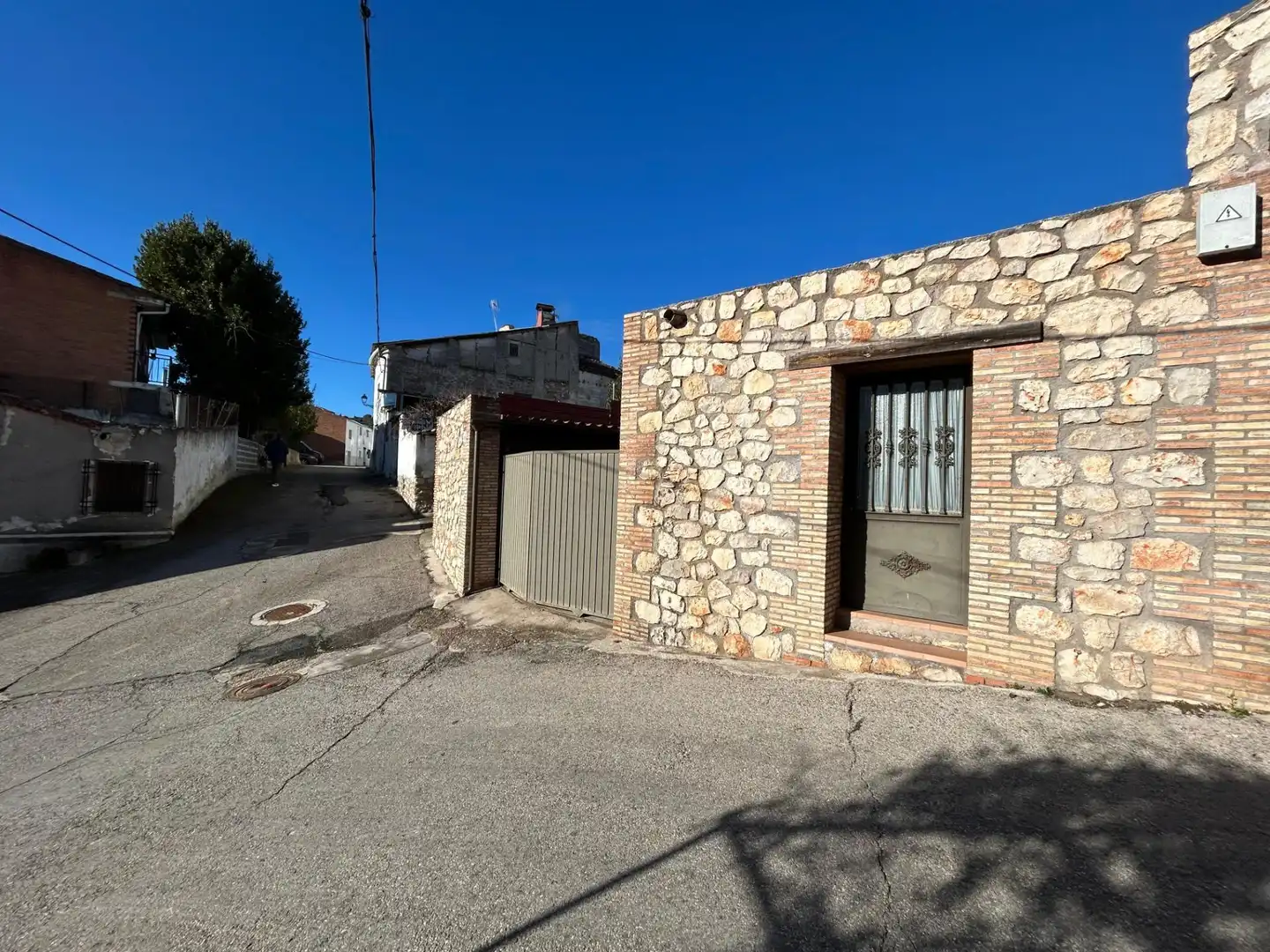 Exterior view of Houses for sale in Loranca de Tajuña