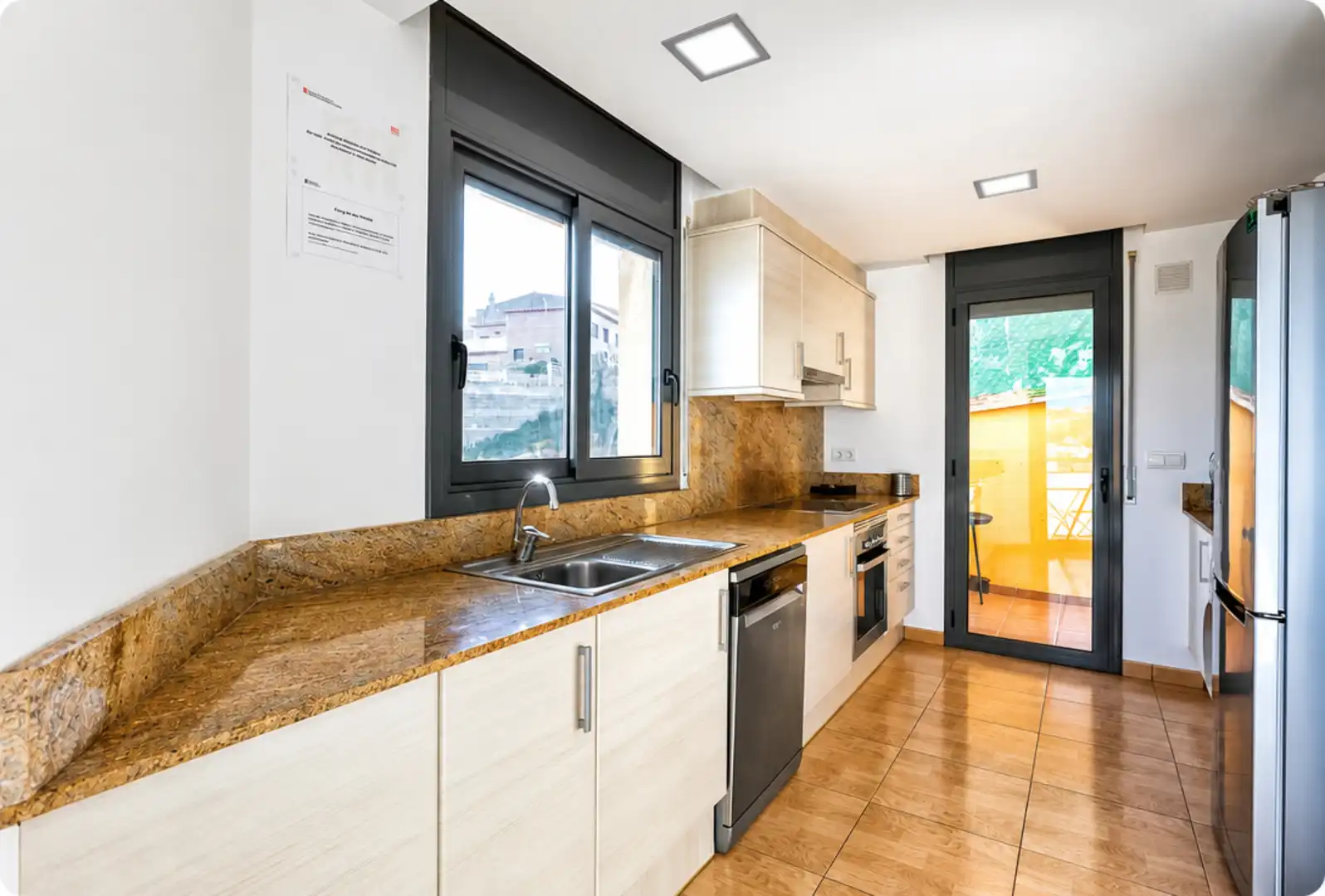 Piso con terraza en venta en Carrer d'Alacant, imagen 9