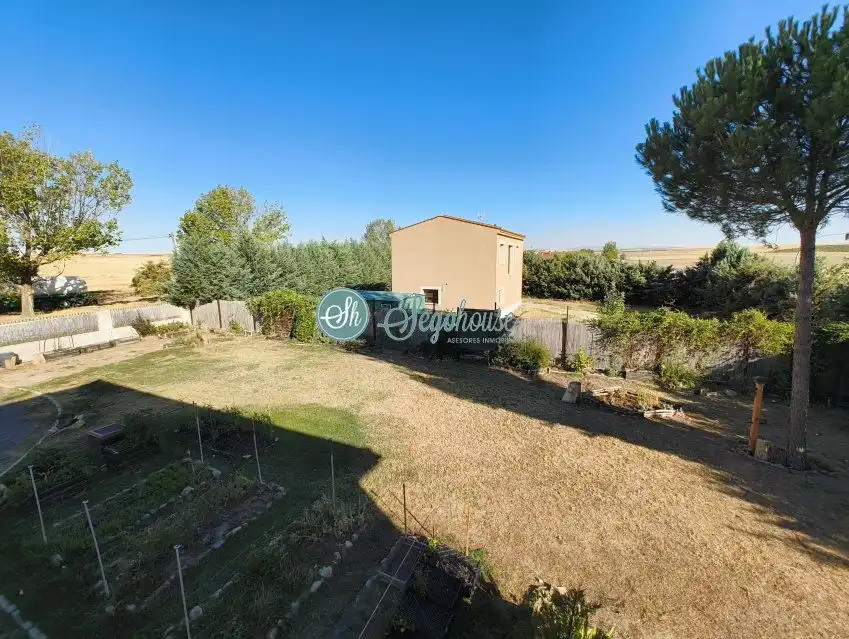 Villa zum Verkauf in Santa María la Real de Nieva, imagen 60