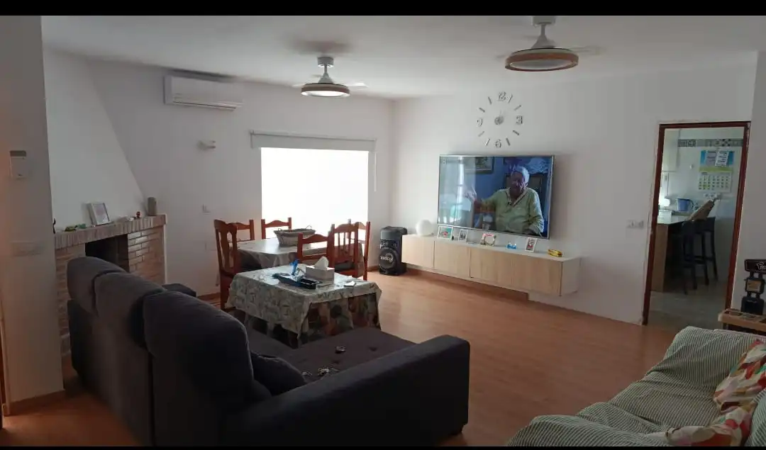 Sala de estar de Casa o chalet en venta en Chiclana de la Frontera con Aire acondicionado, Jardín privado y Piscina