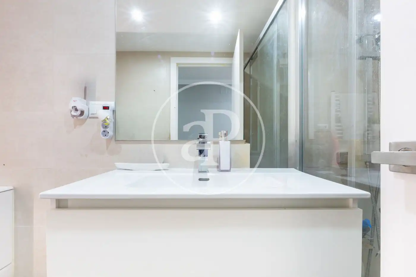 Baño de Piso en venta en Valencia con Aire acondicionado, Calefacción y Terraza