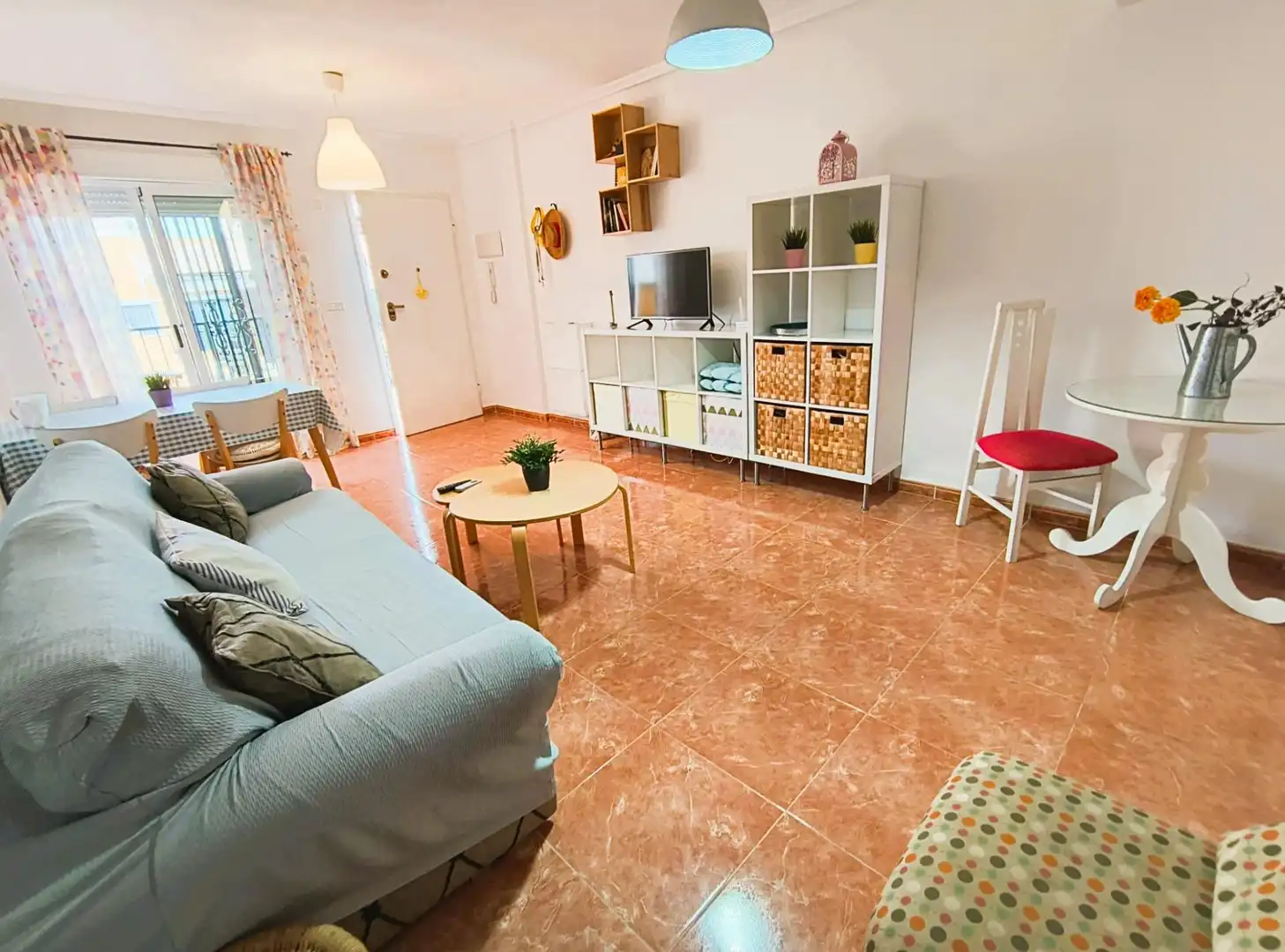 Sala d'estar de Casa o xalet en venda en Elche / Elx amb Aire condicionat, Jardí privat i Terrassa
