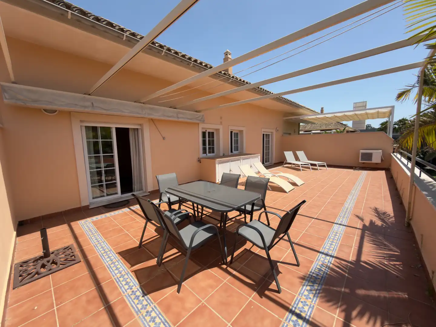 Terrassa de Àtic en venda en Marbella amb Aire condicionat, Terrassa i Piscina comunitària