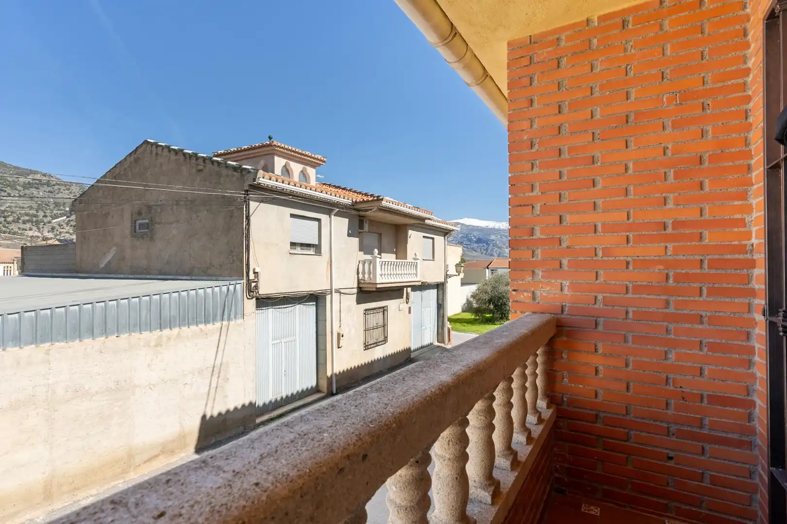 Vista exterior de Casa o xalet en venda en Padul amb Terrassa