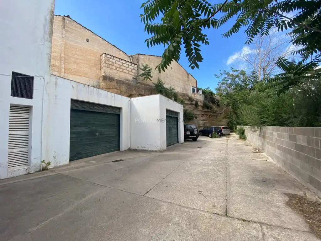 Aparcament de Edifici en venda en Maó - Mahón