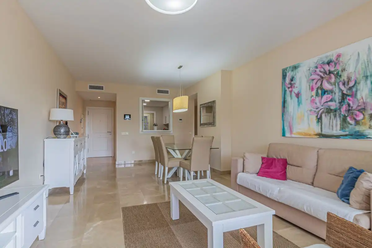 Erdgeschosswohnung mit Pool zur Miete in La Alcaidesa, imagen 5