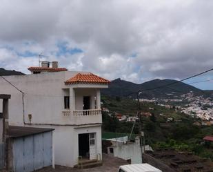 Vista exterior de Casa o xalet en venda en Teror amb Balcó