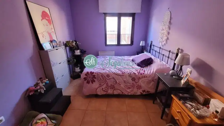 Habitación de Piso en venta en Hontanares de Eresma con Calefacción y Balcón