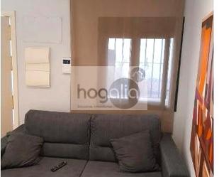 Living room of Planta baja to rent in  Sevilla Capital  with Air Conditioner and Furnished