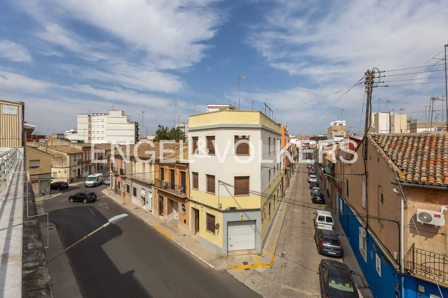 Vista exterior de Casa adosada en venta en Carcaixent con Aire acondicionado, Calefacción y Terraza